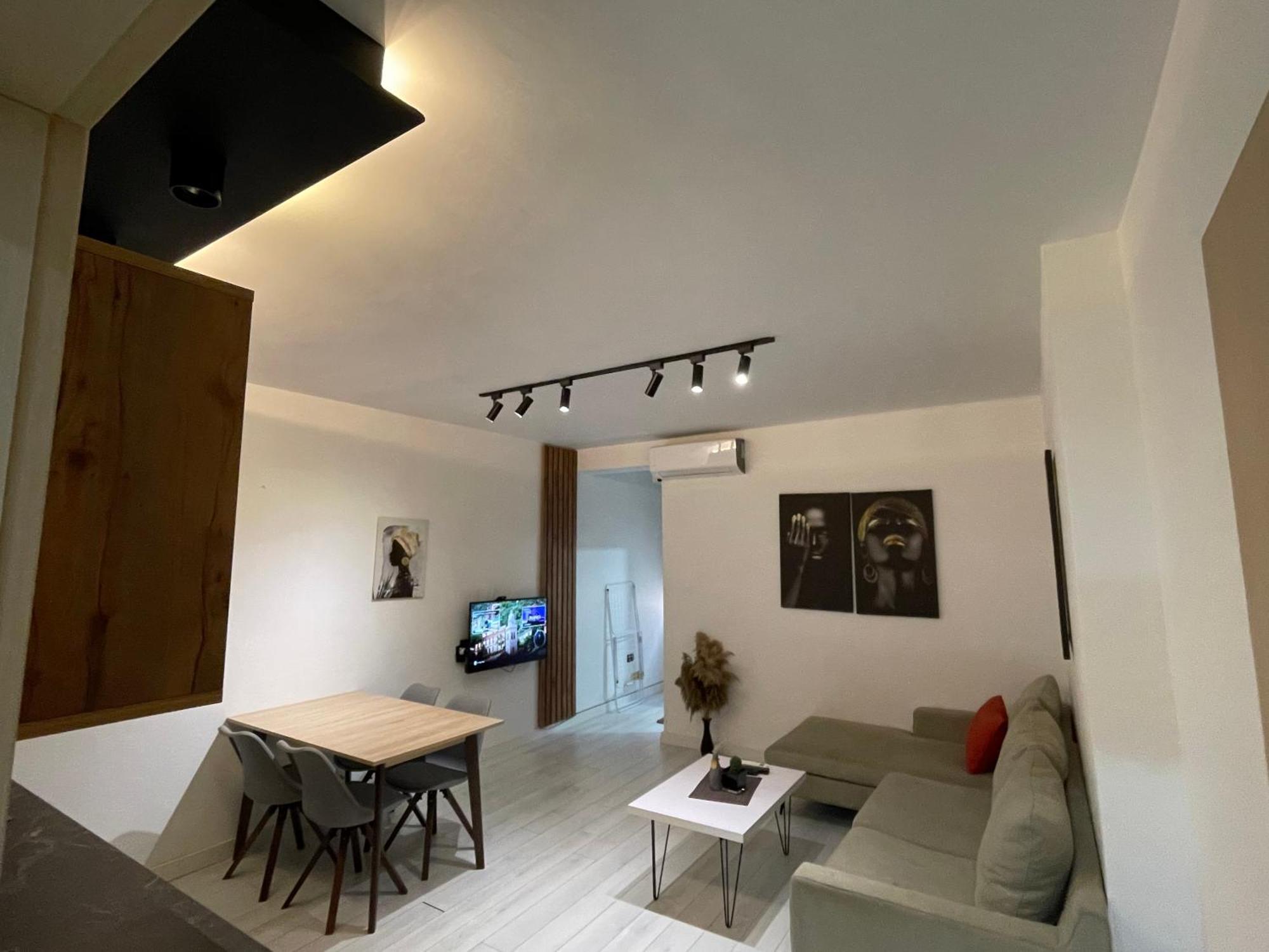 Your Apartment Tirana City Centre 外观 照片
